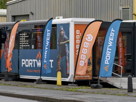 Protezione Totale e Comfort Eccezionale: Roadshow Base e Portwest arriva da SIKURA!